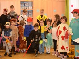 Farsang az alsó tagozaton