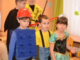 Farsang az alsó tagozaton