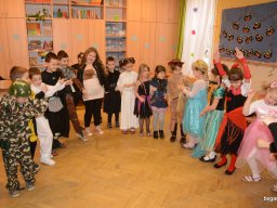 Farsang az alsó tagozaton