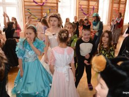 Farsang az alsó tagozaton