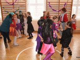 Farsang az alsó tagozaton