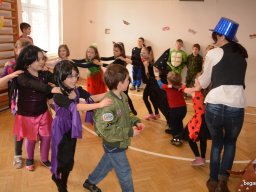 Farsang az alsó tagozaton