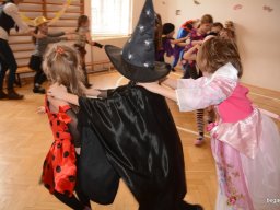 Farsang az alsó tagozaton