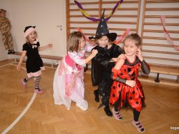 Farsang az alsó tagozaton