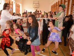 Farsang az alsó tagozaton