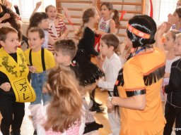 Farsang az alsó tagozaton