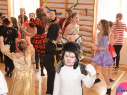 Farsang az alsó tagozaton