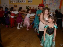 Farsang az alsó tagozaton