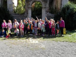 Erdei kiránduláson a 2.b osztály