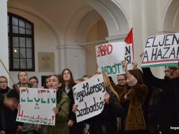 Megemlékezés az 1956-os forradalomról  a gimnáziumban