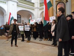 Megemlékezés az 1956-os forradalomról  a gimnáziumban
