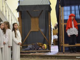 KARÁCSONY a gimnazistáknak 