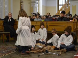 KARÁCSONY a gimnazistáknak 