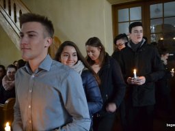 KARÁCSONY a gimnazistáknak 