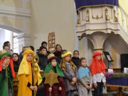 KARÁCSONY a gimnazistáknak 