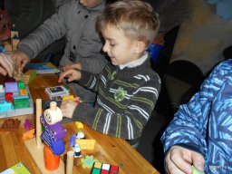 KARÁCSONYFA DÍSZÍTŐ VERSENY