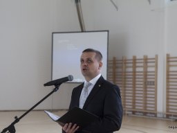 Sportcsarnok avatás