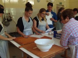 Egy nap a Kolbászklubban a 11. A-val