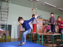 November a Csodavár csoportban