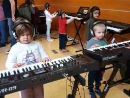 November a Csodavár csoportban