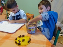 Október a Csodavár csoportban