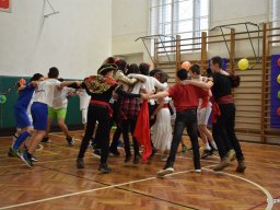 Világjárók farsangja