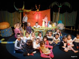 Január a Meserét csoportban