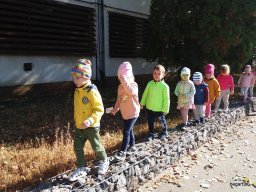 Október a Csodavár csoportban