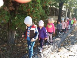 Október a Csodavár csoportban