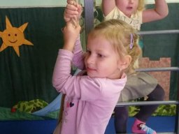 Október a Csodavár csoportban