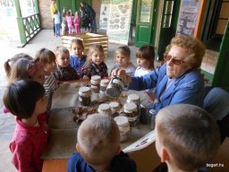 Október a Meserét csoportban