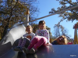 Október a Meserét csoportban