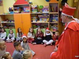 Mikulás az óvodában