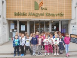 Népmese világnapja