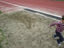 Nagyok az Előre pályán