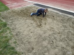 Nagyok az Előre pályán