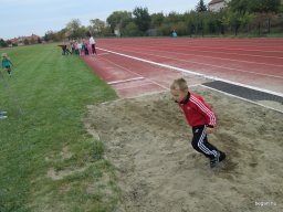 Nagyok az Előre pályán