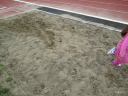 Nagyok az Előre pályán