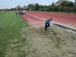 Nagyok az Előre pályán