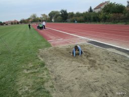 Nagyok az Előre pályán