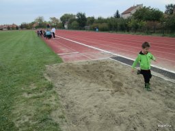 Nagyok az Előre pályán