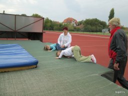 Nagyok az Előre pályán