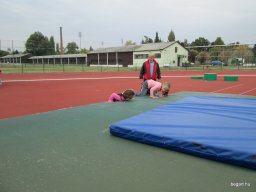 Nagyok az Előre pályán