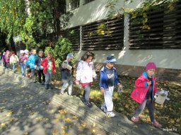 az Óperenciás tengeren túl