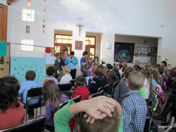 az Óperenciás tengeren túl