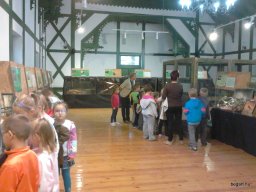 HÜLLŐKIÁLLÍTÁSON