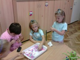 ÉV ELEJI CSOPORT PILLANATOK