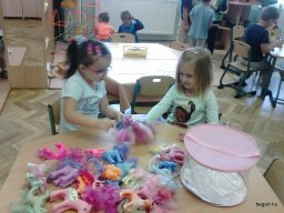 ÉV ELEJI CSOPORT PILLANATOK