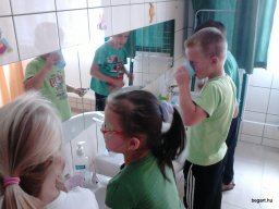 ÉV ELEJI CSOPORT PILLANATOK