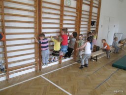 Egy kicsi mozgás a meseréten